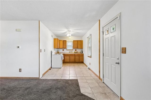 1011 S scott Avenue, Belton, MO 64012