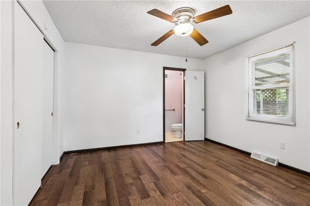 1011 S scott Avenue, Belton, MO 64012