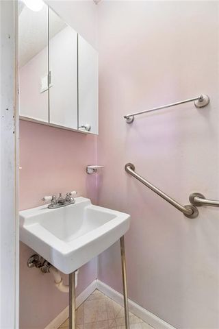 1011 S scott Avenue, Belton, MO 64012