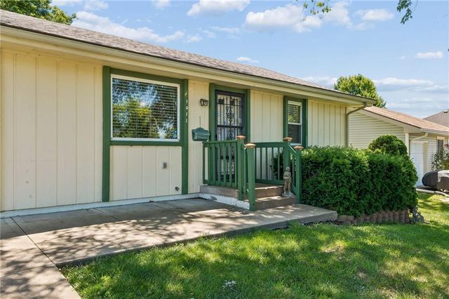 1011 S scott Avenue, Belton, MO 64012