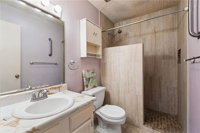 1011 S scott Avenue, Belton, MO 64012