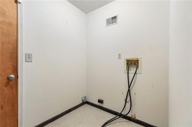 1011 S scott Avenue, Belton, MO 64012