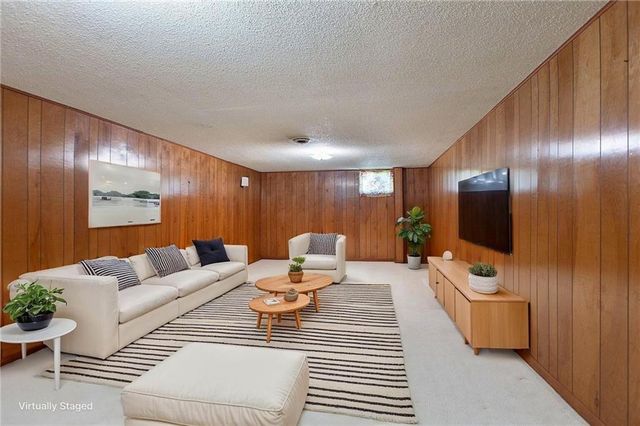 1011 S scott Avenue, Belton, MO 64012