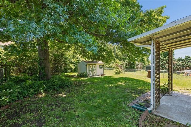1011 S scott Avenue, Belton, MO 64012