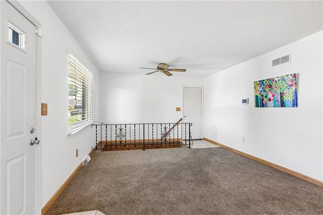 1011 S scott Avenue, Belton, MO 64012