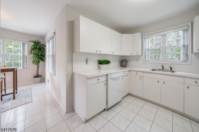 37 Berkeley Sq 37, Watchung Boro, NJ 07922