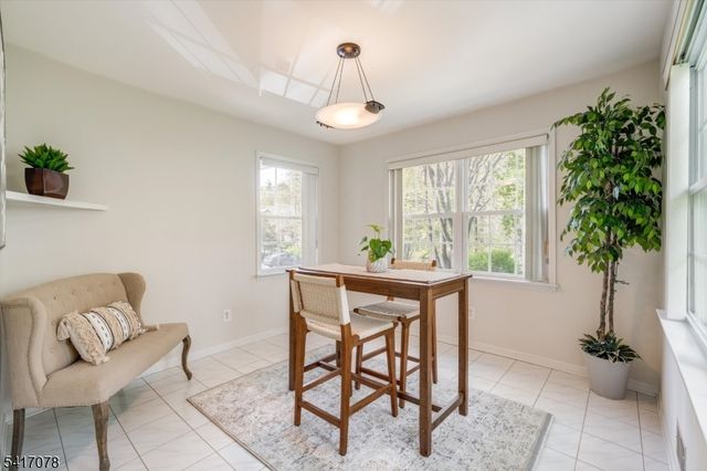 37 Berkeley Sq 37, Watchung Boro, NJ 07922