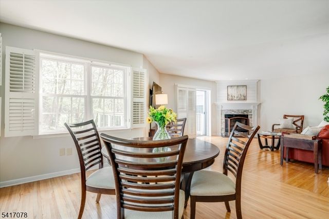 37 Berkeley Sq 37, Watchung Boro, NJ 07922