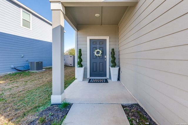 5628 Pearl Meadow, Converse, TX 78109