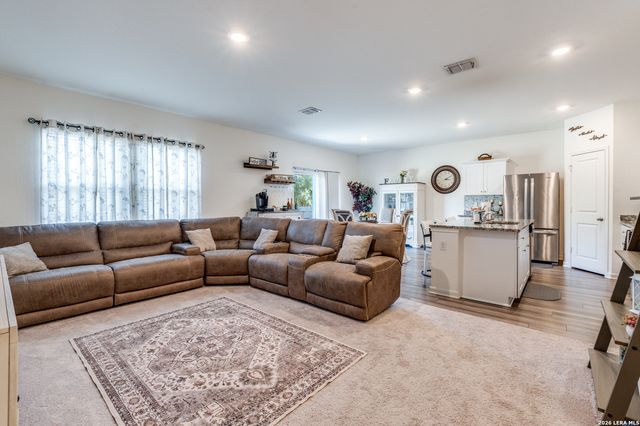 5628 Pearl Meadow, Converse, TX 78109