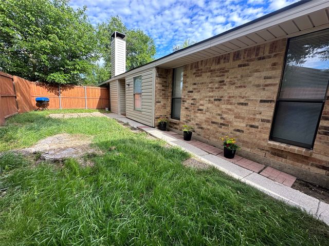 2306 Carol Good Lane, Carrollton, TX 75006