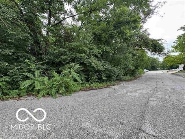 109 S Westplex Avenue, Bloomington, IN 47404