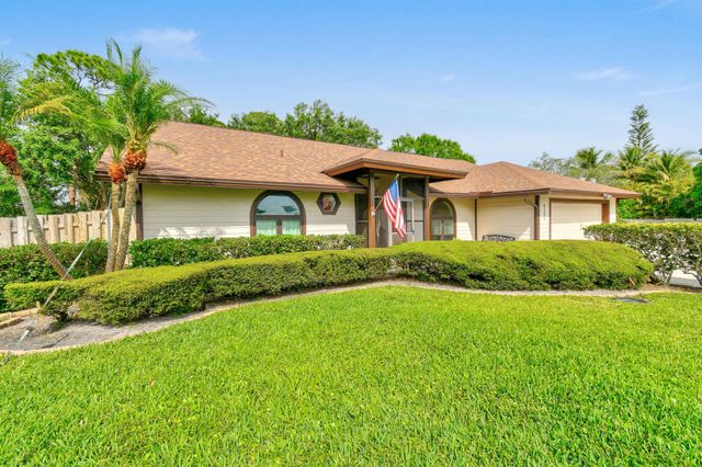 6385 SE Circle Street, Hobe Sound, FL 33455