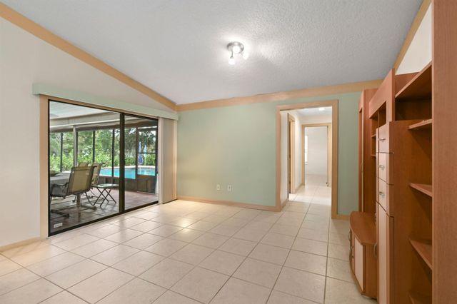 6385 SE Circle Street, Hobe Sound, FL 33455