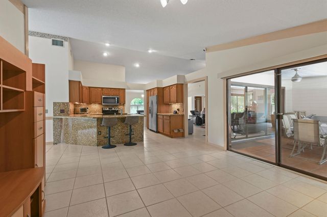 6385 SE Circle Street, Hobe Sound, FL 33455