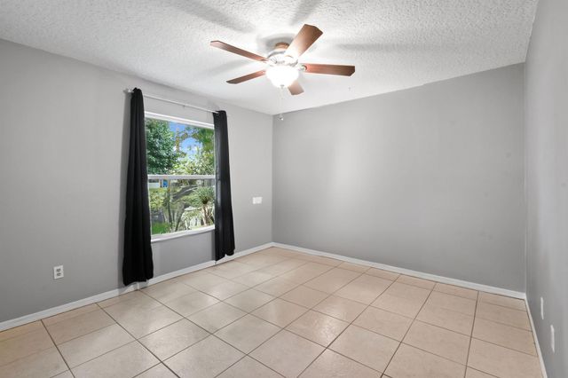 6385 SE Circle Street, Hobe Sound, FL 33455