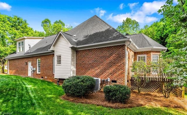 15 Waxwing Cove, Greensboro, NC 27455