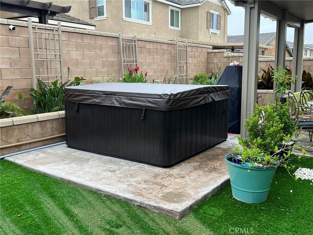 5385 La Bodega, Fontana, CA 92336