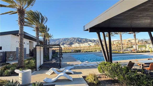 5385 La Bodega, Fontana, CA 92336