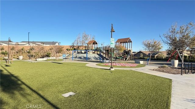 5385 La Bodega, Fontana, CA 92336