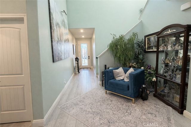 5385 La Bodega, Fontana, CA 92336