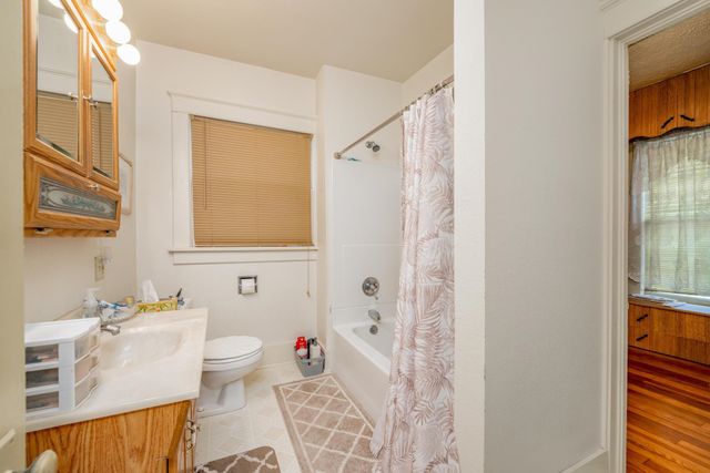 424 N Bluff Ave, Anthony, KS 67003