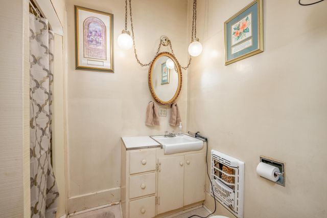 424 N Bluff Ave, Anthony, KS 67003