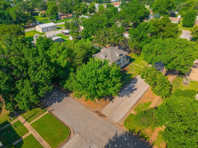 424 N Bluff Ave, Anthony, KS 67003