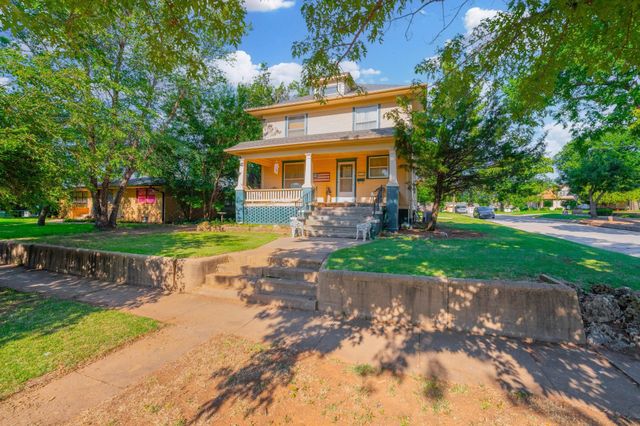 424 N Bluff Ave, Anthony, KS 67003