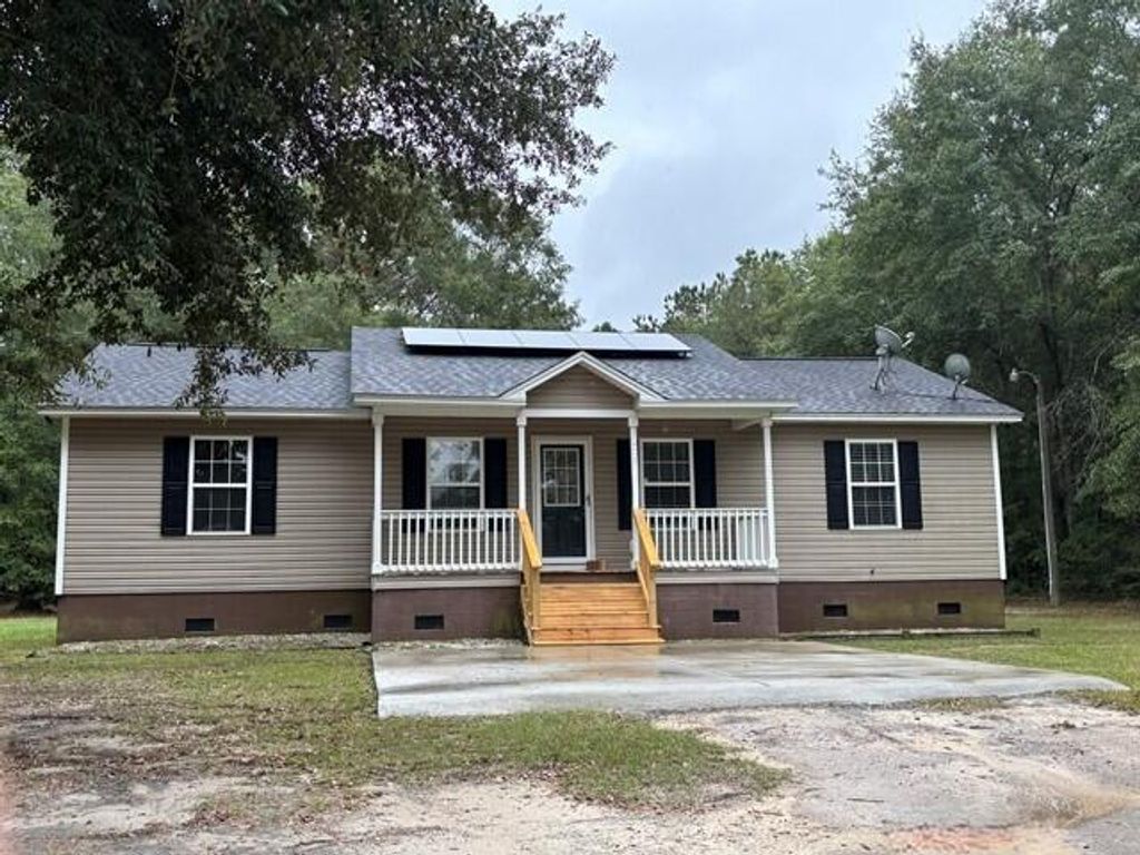 425 Honeysuckle Lane, Saint Stephen, SC 29479