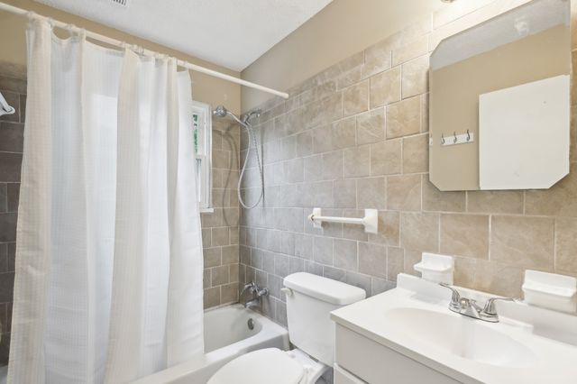 144 Airport Rd, Clarksville, TN 37042