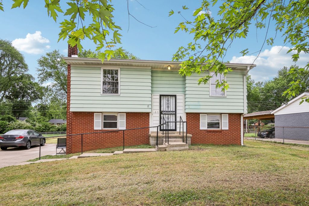 144 Airport Rd, Clarksville, TN 37042