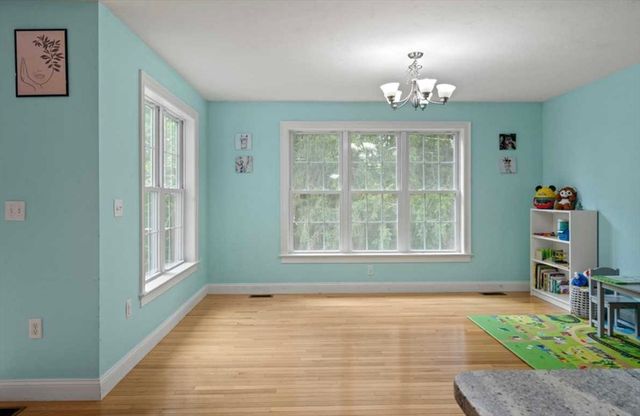 28 Mcintosh Drive, Stow, MA 01775