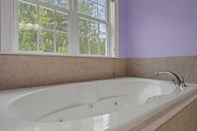 28 Mcintosh Drive, Stow, MA 01775