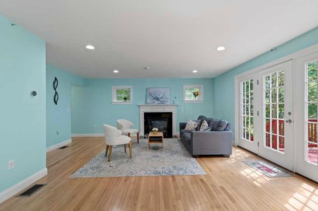 28 Mcintosh Drive, Stow, MA 01775