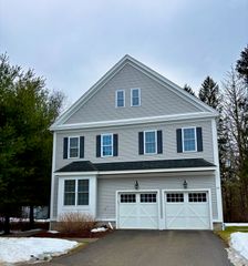 28 Mcintosh Drive, Stow, MA 01775