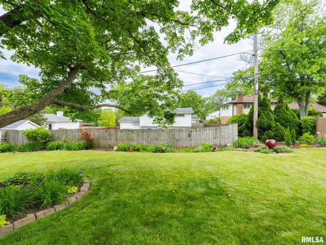 1630 W GAYLORD Avenue, Peoria, IL 61614