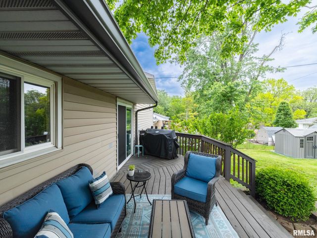 1630 W GAYLORD Avenue, Peoria, IL 61614