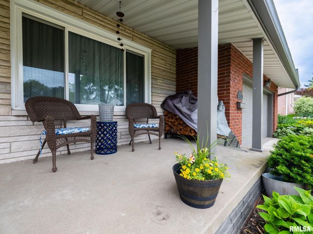 1630 W GAYLORD Avenue, Peoria, IL 61614