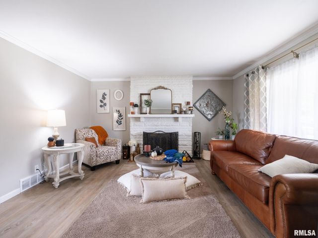 1630 W GAYLORD Avenue, Peoria, IL 61614