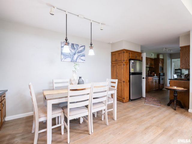1630 W GAYLORD Avenue, Peoria, IL 61614