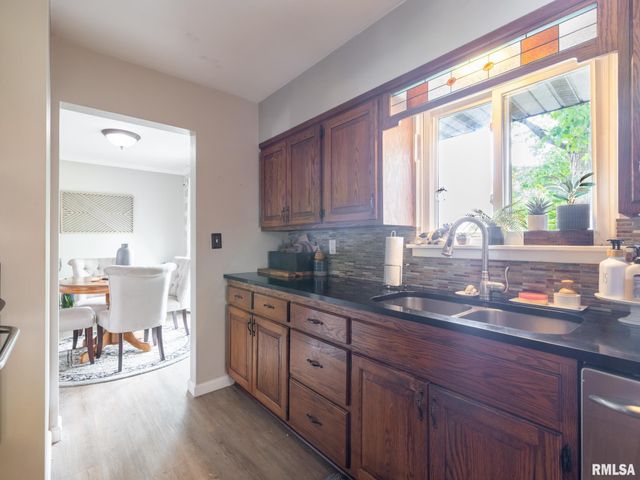 1630 W GAYLORD Avenue, Peoria, IL 61614
