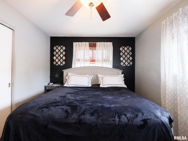 1630 W GAYLORD Avenue, Peoria, IL 61614