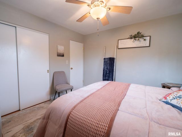 1630 W GAYLORD Avenue, Peoria, IL 61614