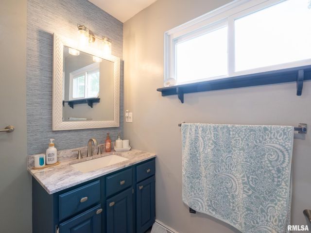 1630 W GAYLORD Avenue, Peoria, IL 61614