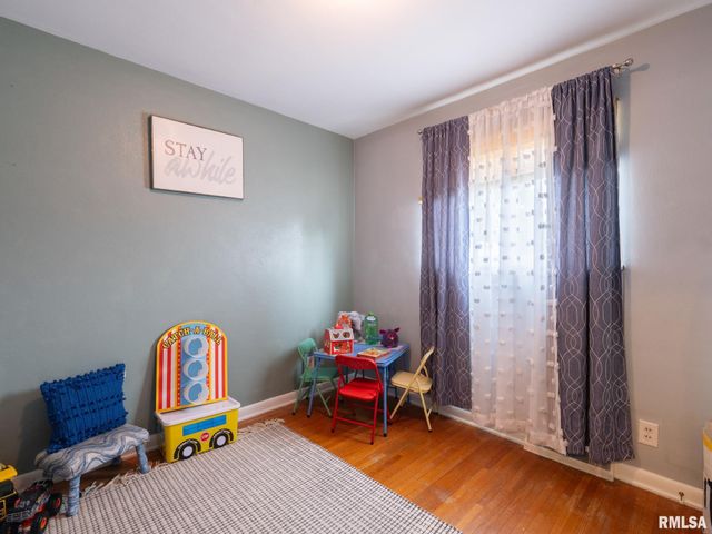 1630 W GAYLORD Avenue, Peoria, IL 61614