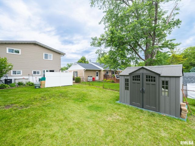 1630 W GAYLORD Avenue, Peoria, IL 61614