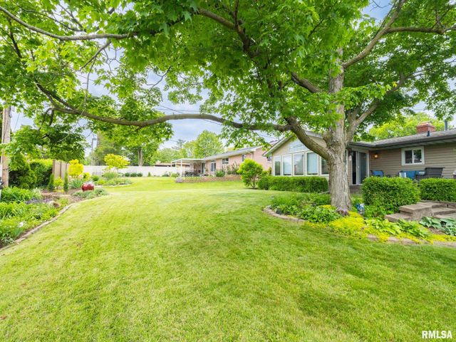 1630 W GAYLORD Avenue, Peoria, IL 61614