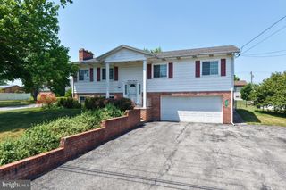 3995 RICKLYN DRIVE, Chambersburg, PA 17202