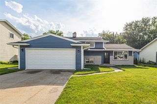 676 Sheffield Road, Auburn Hills, MI 48326